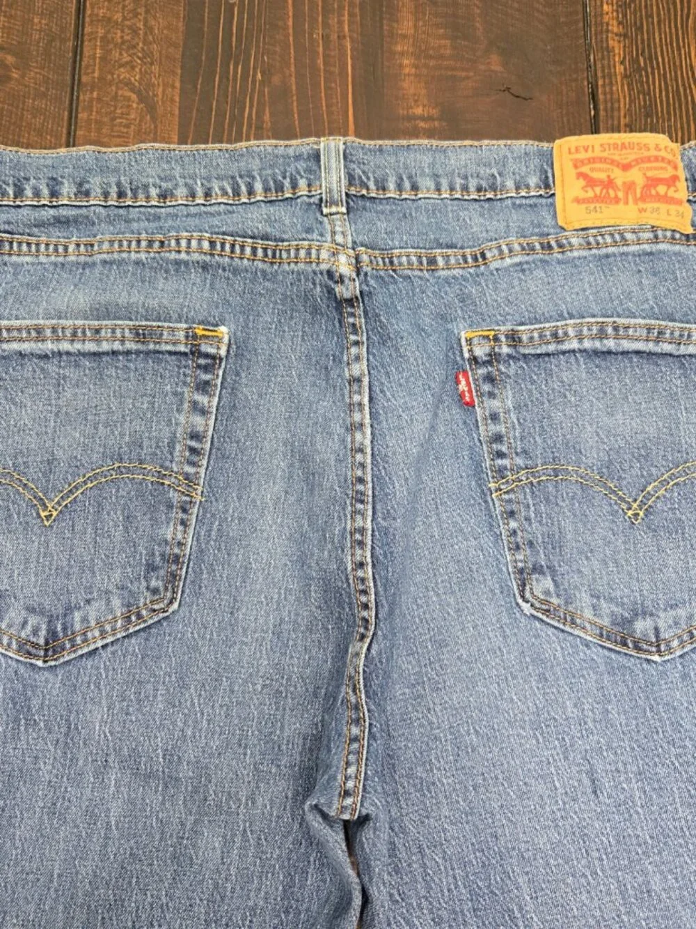Levis 541 Athletic Taper Jeans Mens 36x34 (Fits 36x33) Blue Stretch Denim Pants